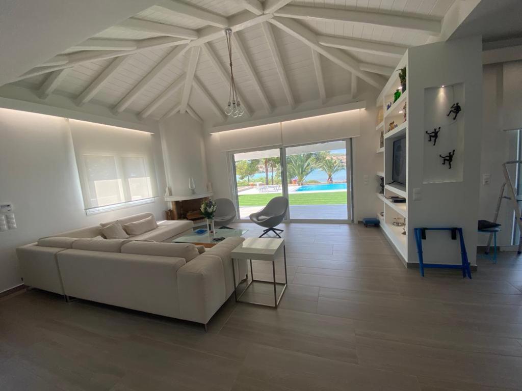Villa Anthia Porto Heli Exterior photo
